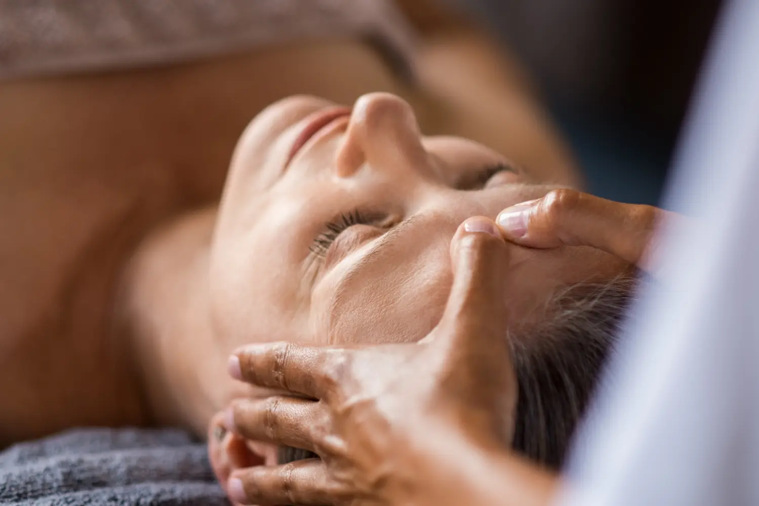 Anti-Aging-Gesichtsbehandlung im Wellnesszentrum Unterhaching